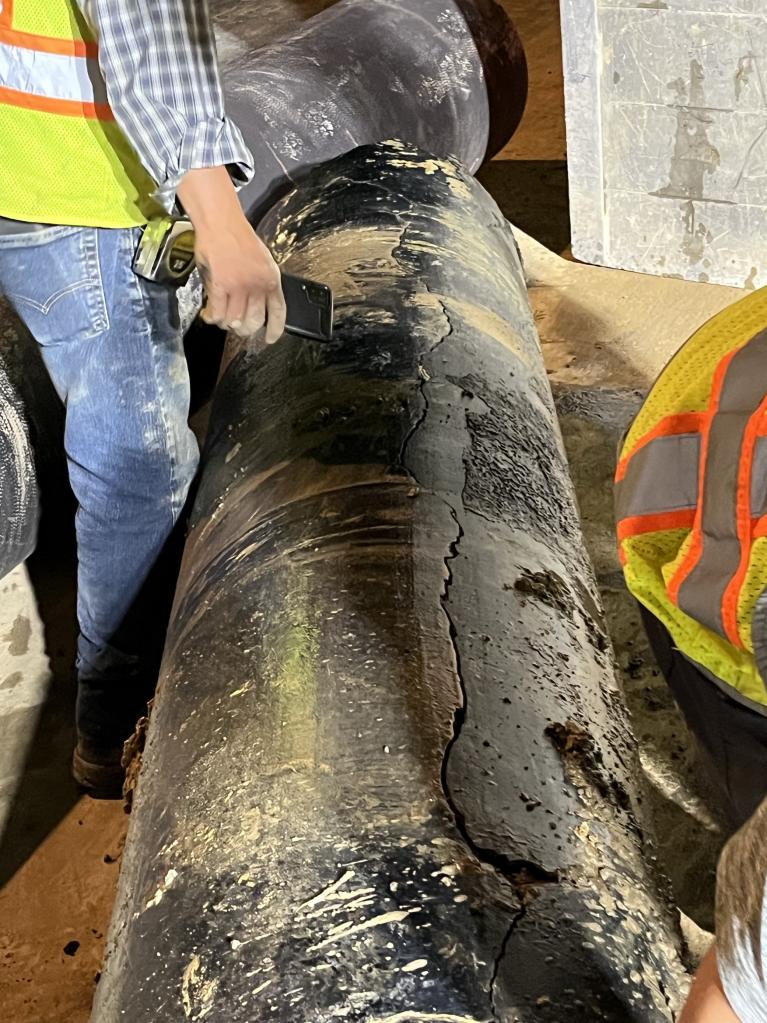 Foto de la tubería dividida.