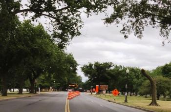 Ohio Drive SW Closure Traffic Signs